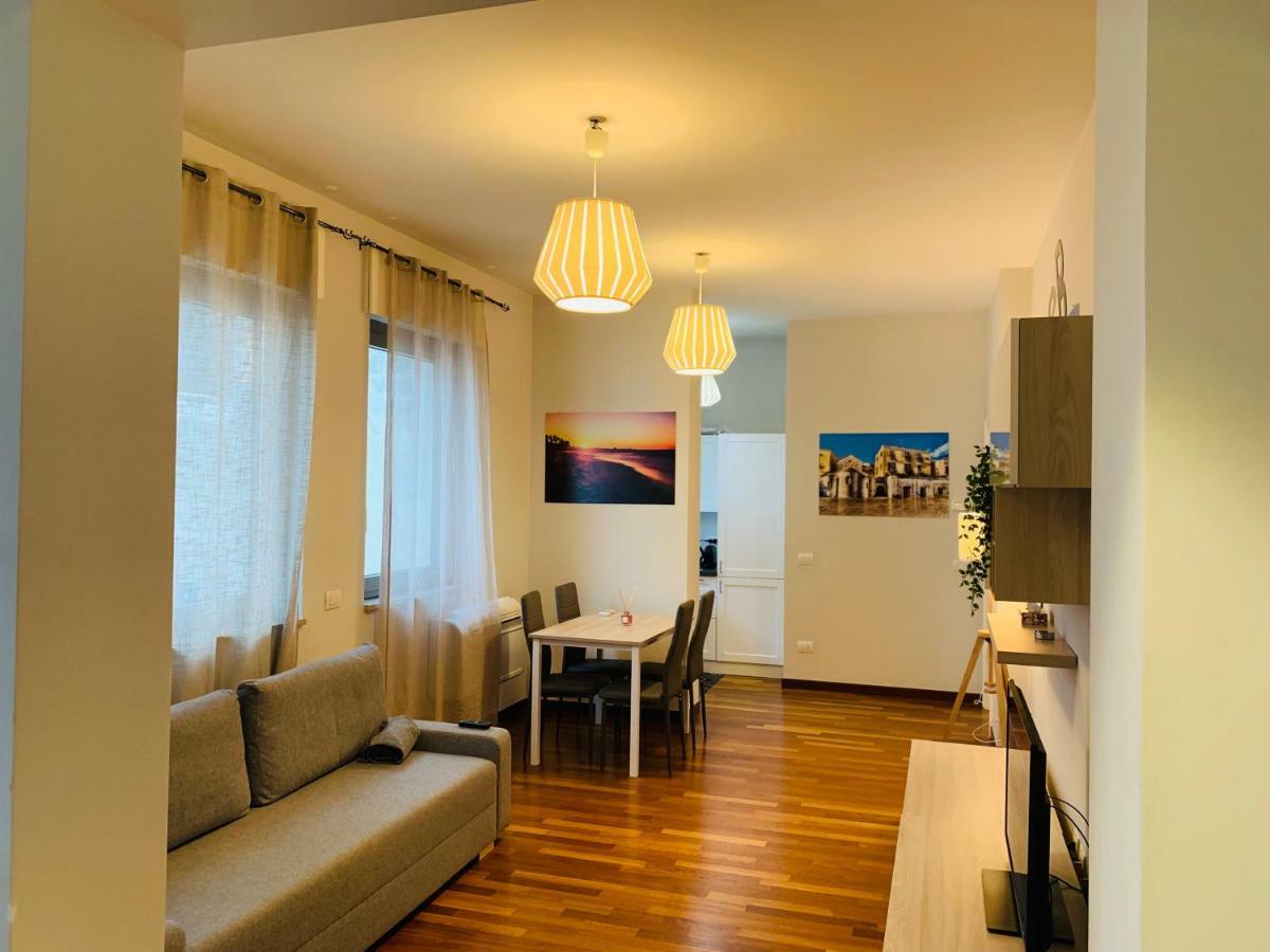 Berga Exclusive Suite 3 Bari Buitenkant foto
